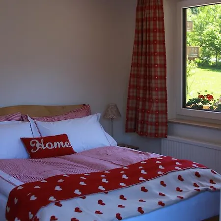 Haus Salzkammergut Bed and breakfast