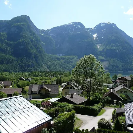 Haus Salzkammergut Bed and breakfast 3*