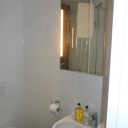 לינה וארוחת בוקר Haus Salzkammergut אוברטראון