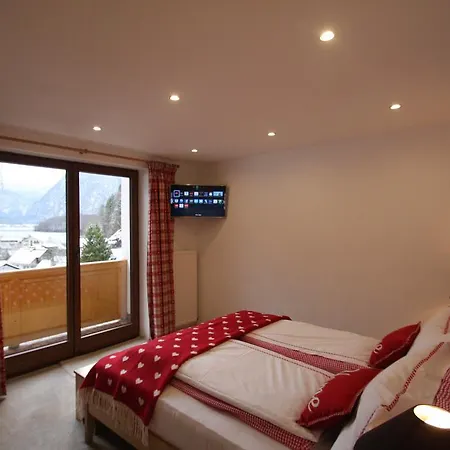 לינה וארוחת בוקר Haus Salzkammergut אוברטראון